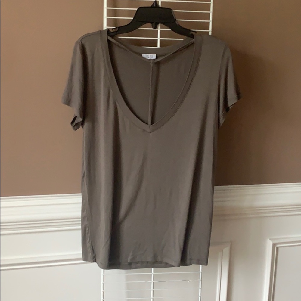 Army green t shirt